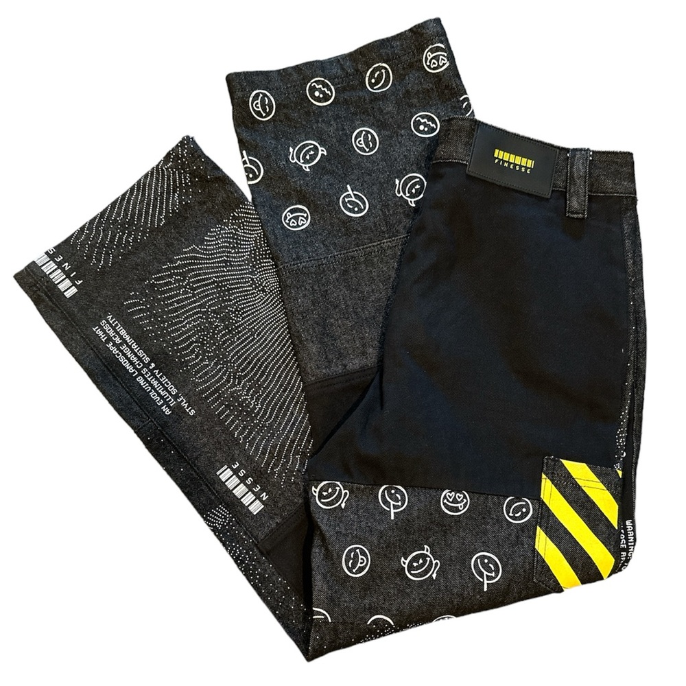 NWOT Finesse Women’s Printed Patchwork Black Denim Streetwear Jean Size M/30 Y2K